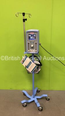 Viasys Healthcare Infant Flow SiPAP Unit on Stand with Hoses (Powers Up ) *SN AKN01587*