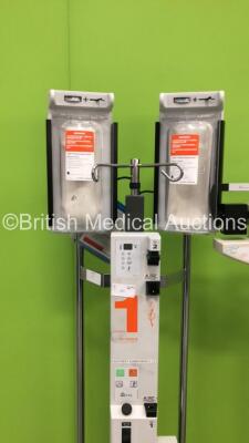 2 x Smiths Medical Level 1 H-1200 Fast Flow Fluid Warmers (Both Power Up) and 1 x Seca Stand on Scales - 2