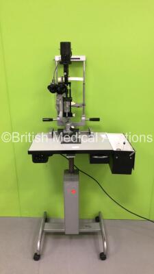 Haag Streit SL 900 Slit Lamp with Binoculars, 2 x 10x Eyepieces and Haag Streit Bern Tonometer on Hydraulic Table (Powers Up with No Bulb) *S/N 900.2.167541