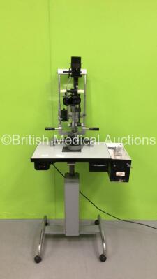 Haag Streit SL 900 Slit Lamp with Binoculars, 2 x 10x Eyepieces, Haag Streit Bern Tonometer on Hydraulic Table (Powers Up with No Bulb) *S/N B90017397*