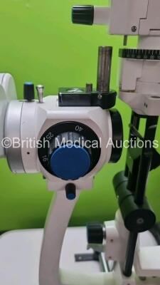 Keeler SL-40H Slit Lamp with 2 x 12.5 Eyepieces, Lens and Chin Rest on Table Top (Powers Up with Good Bulb) *SN04020023* - 6