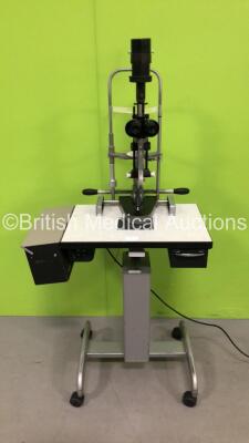 Haag-Streit Bern Slit Lamp with 2 x 10 x Eyepieces on Haag Streit Hydraulic Table (Powers Up with Good Bulb)