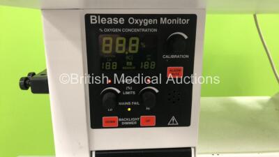 Blease Frontline Plus 440 Anaesthesia Machine with Philips IntelliVue MP70 Patient Monitor (Powers Up) - 2