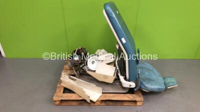 Ardec Dental Chair with Dental Delivery Unit (Not Power Tested)