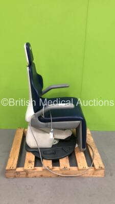 Unknown Make of Dental Chair (Powers Up)