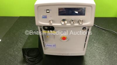 AMS Aura XP Star Pulse Laser Model AMS KTP/532 Ref 0010-8123 with Power Supply and Footswitch (Untested Due to Missing Key) - 2