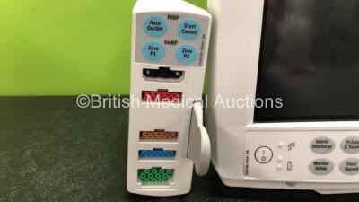 GE B30 Patient Monitor with 1 x GE E-PSMPW Module Including ECG, SpO2, NIBP, T1, T2, P1 and P2 Options and 1 x GE SM201 Battery (Powers Up with Damage to Casing - See Photos) *SN SF312526766WA / 1716586* - 2