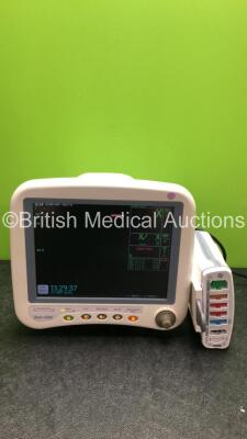 1 x GE Dash 4000 Patient Monitor with BP 1/3, BP 2/4, SPO2, Temp/Co, CO2, NBP and ECG Options and 1 x GE Patient Data Module with ECG, Temp/Co, P1/3, P2/4, SPo2, NIBP and Defib/Sync Options (Powers Up) *S/N SA313356380GA / SHQ11280747SA*