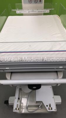 Hill-Rom Air-Shields Infant Resuscitaire with Mattress (Powers Up) *S/N RP00314* - 4