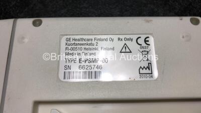 GE Datex Ohmeda F-FMW-01 Patient Monitor *Mfd 2011* (Powers Up with Damage to Casing, Missing Dial and Light Cover - See Photos) with 1 x GE Type E-PSMP-00 Module *Mfd 2010* Including ECG, SpO2, T1/T2, P1/P2 and NIBP Options and 1 x GE N-FC-00 Gas Module - 7