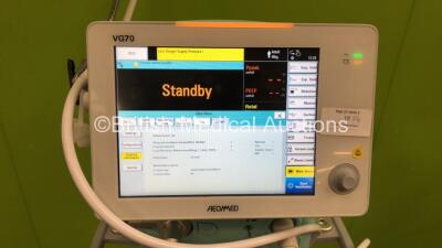 Aeonmed VG70 Ventilator Software Version 2.00, Running Hours 0 h 8m with 1 x Hose on Stand *Mfd 06/2020 * (Powers Up) - 2