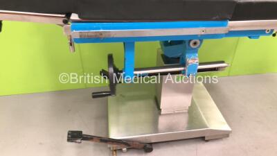 Chas.F.Thackray Operating Table, Mechanically Operated (Tested Working) *B2-01-216* - 2