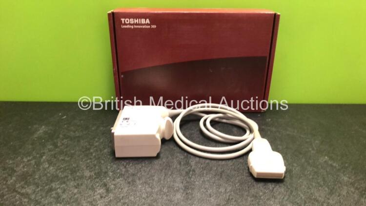 Toshiba PLT-704AT Ultrasound Transducer / Probe *Mfd - 06/2005* in Case (Untested)