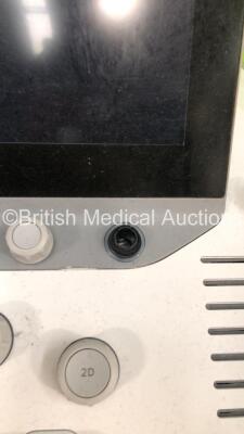 Siemens Acuson S2000 Flat Screen Ultrasound Scanner Model No 10041461 *S/N 213625* **Mfd 05/2016** Software Version 500.1.061 with 3 x Transducers / Probes (PEVF4 Model No 10041223 *Mfd 2016* / MC9-4 Model No 10349999 *Mfd 2016* and 8C3 HD Model No 10135 - 9