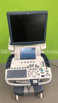 GE Logiq E9 Flat Screen Ultrasound Scanner Ref 5205000-7 *S/N 126051US2* **Mfd 03/2014** Software Version R4 Software Revision 3.0 (Powers Up - Small Scuffs - Missing Dial - Keyboard will Not Lock in Parked Position) ***IR692*** - 2