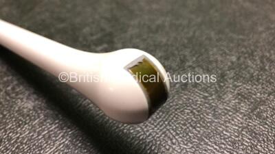 GE E8C-RS Ultrasound Transducer / Probe (Damage to Head - See Photos) - 2