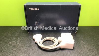 Toshiba PVT-375BT Convex Array Ultrasound Transducer / Probe *Mfd - 01/2016* in Case (Untested)