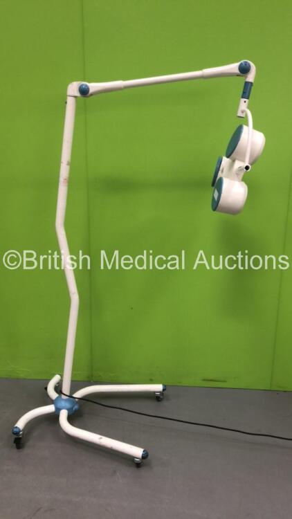 ACEM Star LED3evo Surgical Light on Stand (No Power with Damage-See Photos)