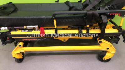 Stryker Power Pro TL Electric Ambulance Stretcher with 1 x Battery (Powers Up) *S/N 090940536* - 2