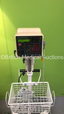 1 x Criticare SpO2/ComfortCuff Monitor on Stand with Sensor (Powers Up) and 1 x Brandon Medical BME100F Lamp (Powers Up) *203111618 / 12897/1* - 3