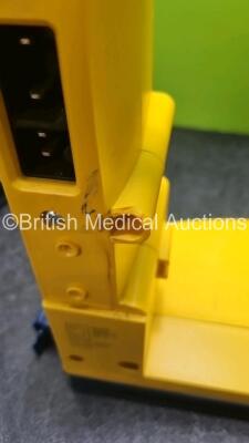 4 x Laerdal LSU Suction Units (All Power Up with Some Casing Damage - See Photos) - 7