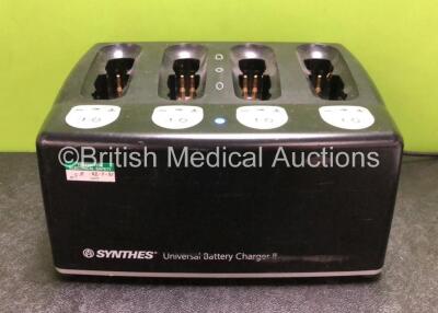 Synthes Universal Battery Charger II Ref.05.001.204 (Powers Up) *SN 010613*