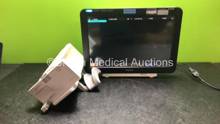 Philips IntelliVue MX800 Touchscreen Patient Monitor *Mfd - 03/2012* Software Revision - H.15.45 with Philips 862461 Module Rack (Powers Up, Damaged Casing - See Photo) *DE12511824 / DE502B1086*