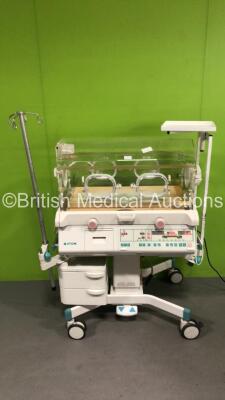 Atom V-2100G Baby Incubator (Powers Up)