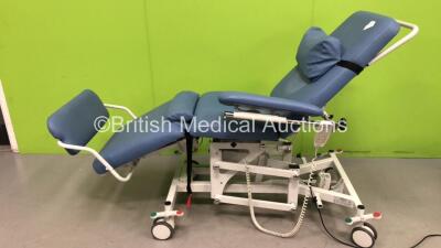 Plinth 2000 Electric Patient Couch with Controller (Powers Up with 1 Missing Arm Rest and Torn Cushion-See Photos) *SN 93DYESL18170007A*