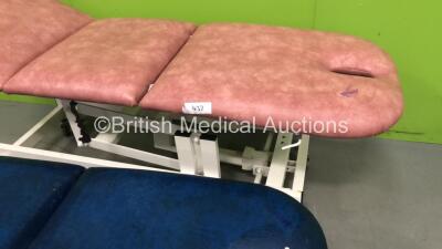 2 x Hydraulic Patient Couches (Both Tested Working, 1 with Torn Cushion-See Photo) - 2