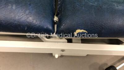 2 x Hydraulic Patient Couches (Both Tested Working, 1 with Torn Cushion-See Photo) - 6