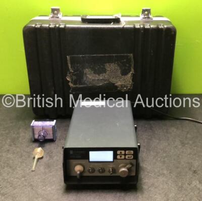 Mallinckrodt Puritan-Bennett PTS 2000 Ventilator Analyzer / Tester with Power Supply and Accessories in Case (Powers Up) *4150808001*