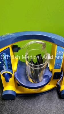 4 x Laerdal LSU Suction Units with 4 x Cups All with Missing Lids (All Power Up) *SN 7831076582 / 78331076573 / 78161071922 / 78331076581* - 5