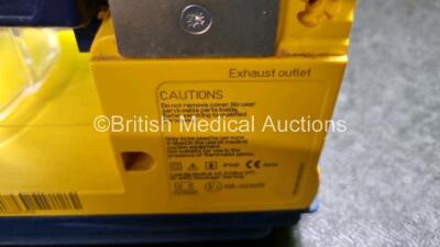 4 x Laerdal LSU Suction Units with 4 x Cups All with Missing Lids (All Power Up) *SN 78161071918 / 78200441931 / 78020437659 / 78440564022* - 6