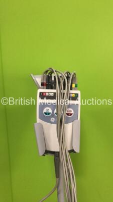 GE MAC 5500 HD ECG Machine with 10 Lead ECG Lead on Stand (Powers Up) *SKJ16119179PA* - 3