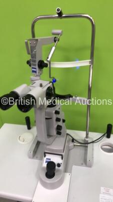 Carl Zeiss SL130 Slit Lamp on Table with Binoculars, 2 x Eyepieces and Attachment (Powers Up with Good Bulb) - 2