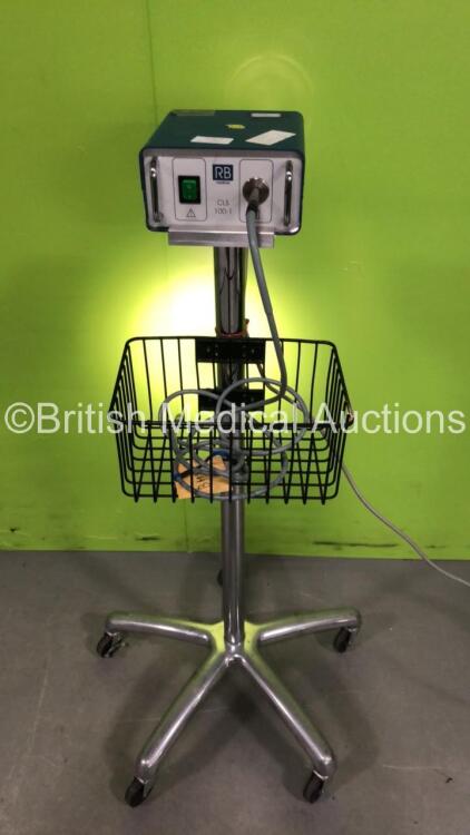 RB Medical 100-1 Light Source on Stand with Light Source Cable (Powers Up with Good Bulb) *S/N 2727/04*