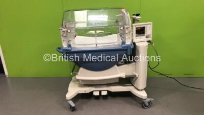 Drager Caleo Infant Incubator *Software Version - 2.11* with Mattress (Powers Up, Damaged Casing and Missing Covers - See Photos)