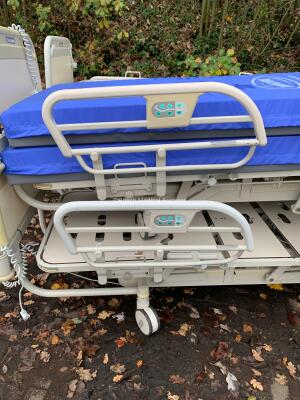 4 x Hill Rom Evolution Electric Hospital Beds with Head and Foot Boards and 2 x Mattress - 2