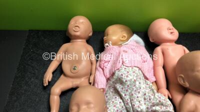 8 x Baby Training Manikins *W* - 2