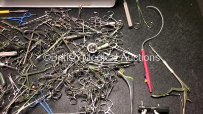 Job Lot of Various Surgical Instruments in Tray - 4