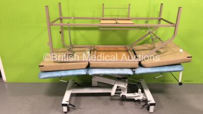 1 x Plinth Hydraulic Couch (Tested Working) and 1 x Hospital Metalcare Static Patient Couch *na*