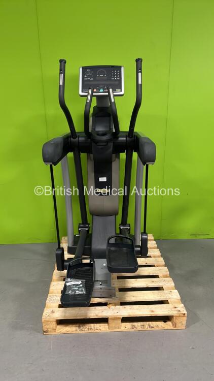 TechnoGym Vario Excite 700 MD Cross Trainer *DAF7ML13000005*