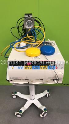 Eschmann TD850 Electrosurgical Diathermy Unit with 1 x Dual Footswitch (Powers Up with 04 Displayed)