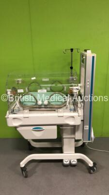 Ohmeda Medical Giraffe Infant Incubator with Mattress (Powers Up) - 5