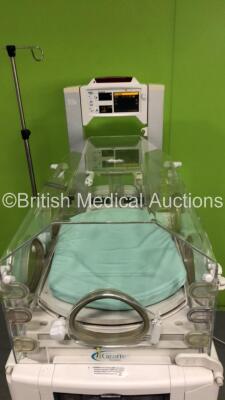 Ohmeda Medical Giraffe Infant Incubator with Mattress (Powers Up) - 3