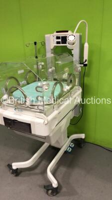 Ohmeda Medical Giraffe Infant Incubator with Mattress (No Power) - 3