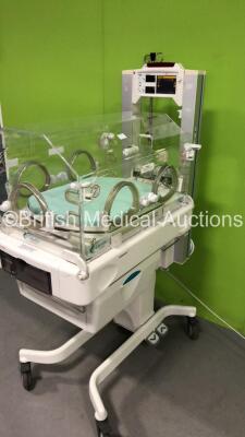 Ohmeda Medical Giraffe Infant Incubator with Mattress (Powers Up) - 5