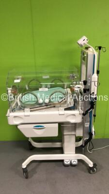 Ohmeda Medical Giraffe Infant Incubator with Mattress (Powers Up) - 6