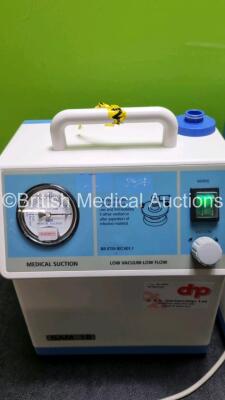 Job Lot Including 2 x Oxylitre Petite Elite Portable Suction Pumps and 3 x SAM 18 Medical Suction Pumps (All Units Power Up) *SN 18135006 / 12910029 / 0805-1918 / 0805-1920 / - 5